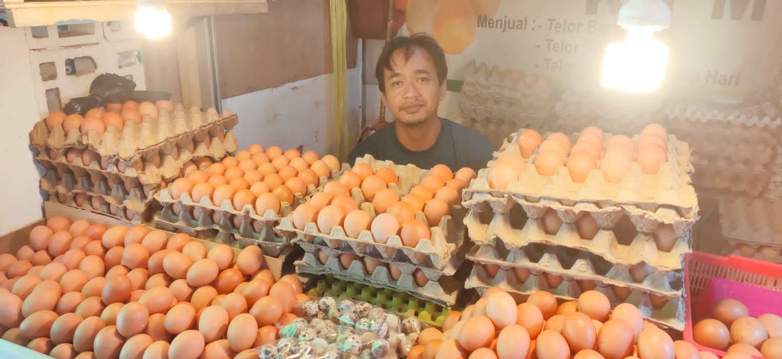 Pedagan Telur Pasar Klandasan