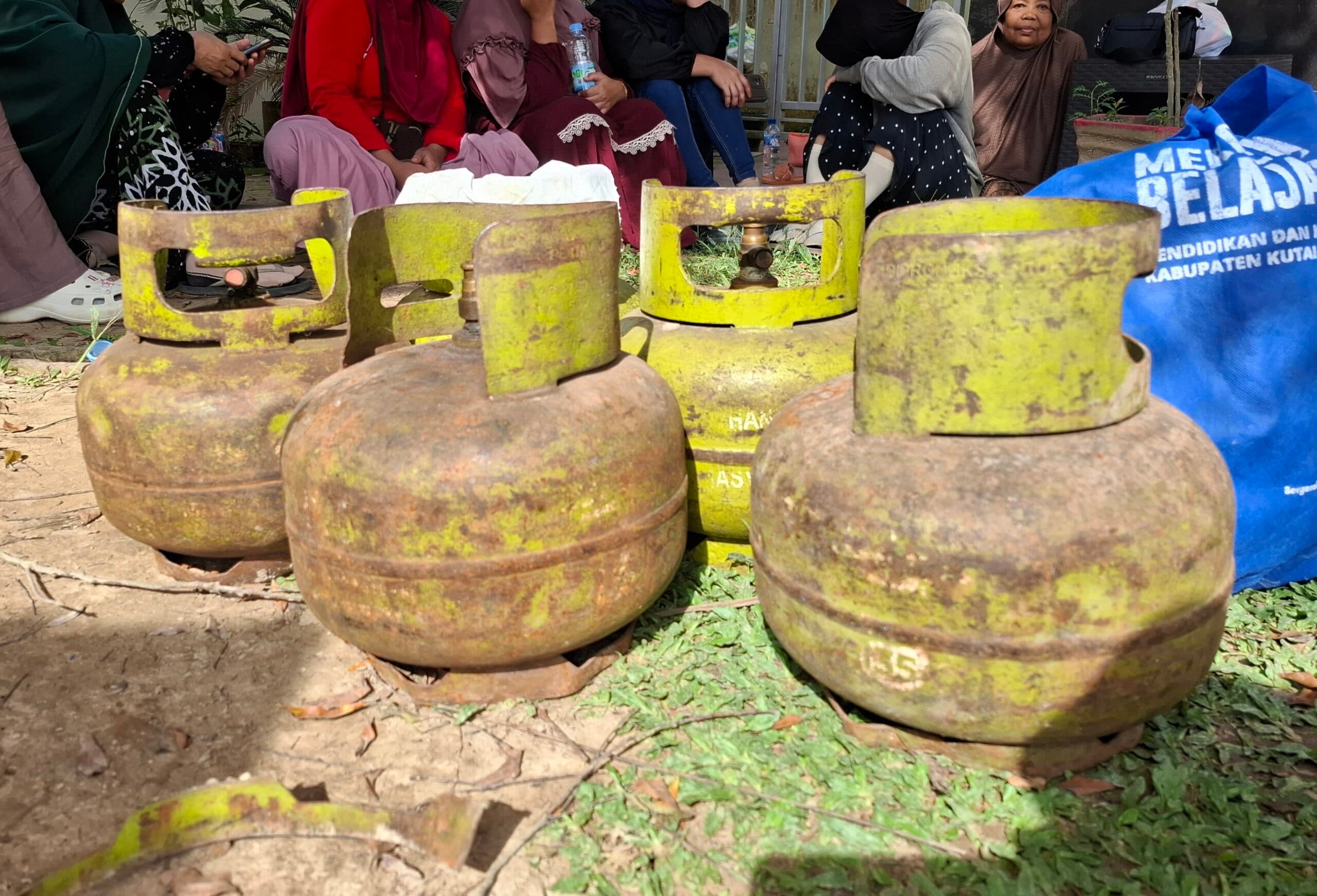 2-939820251125183758849