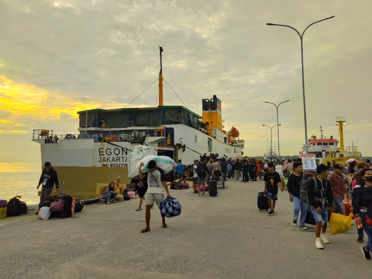 8-897220251125180345090