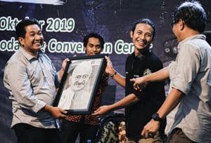 RausyanFikr