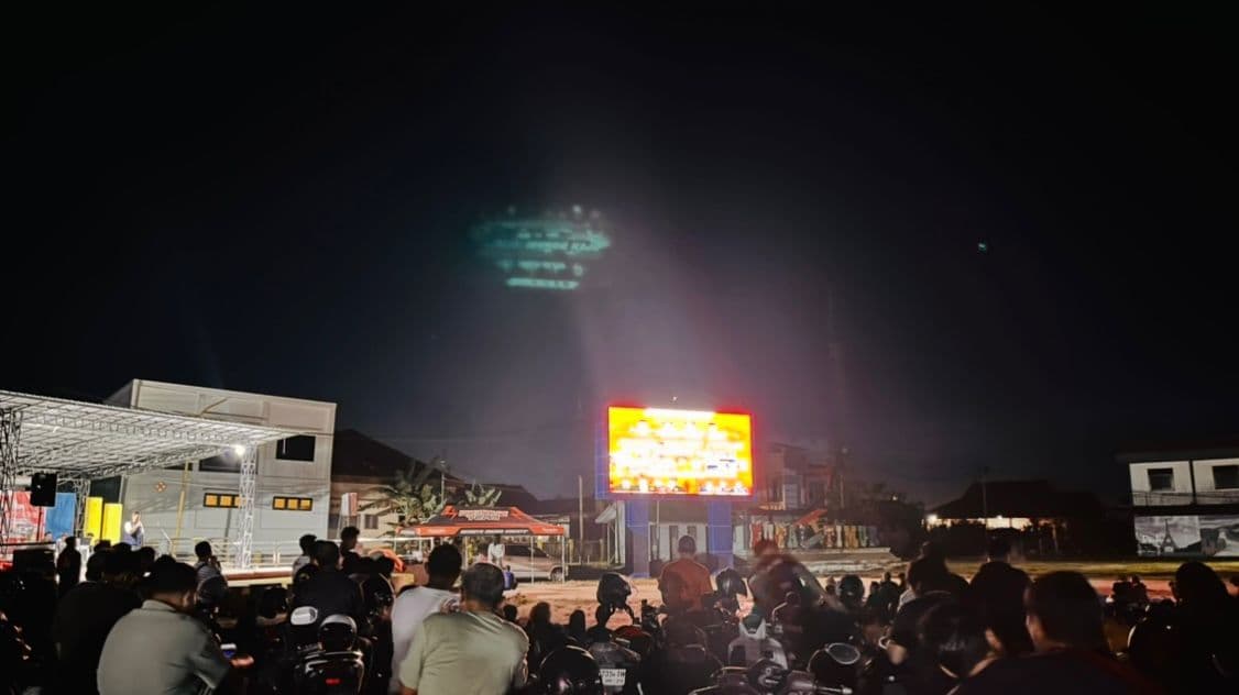 Nobar Karang Taruna Kutim