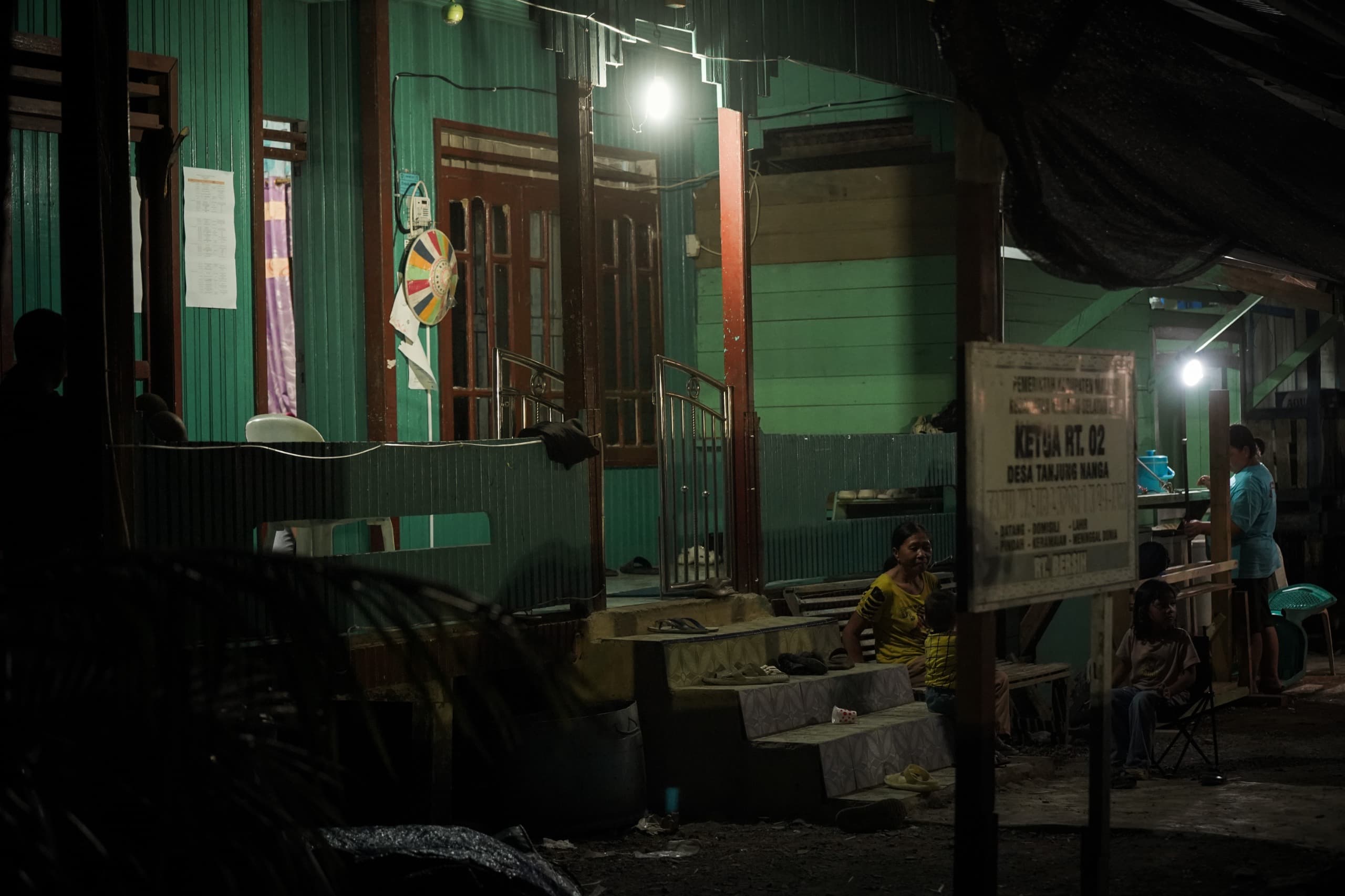 akses listrik masyarakat desa