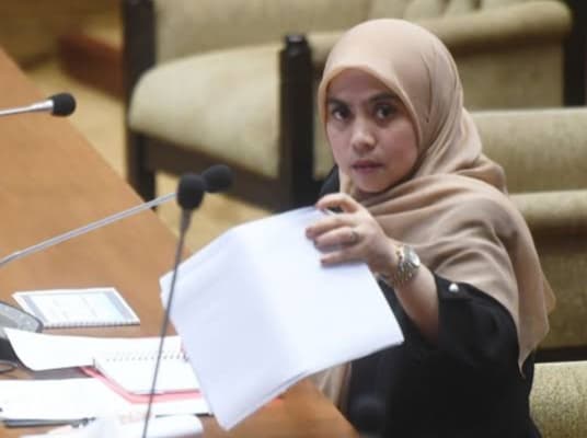 f-717920251125175923789