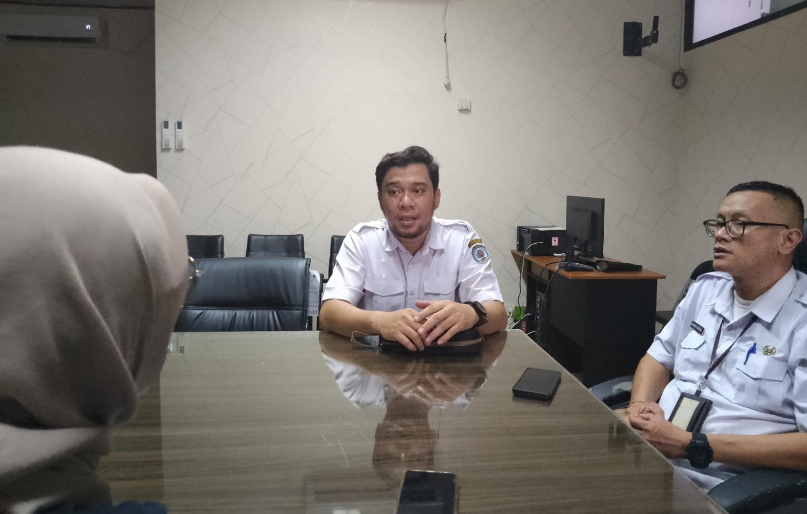 r-902720251125180514960