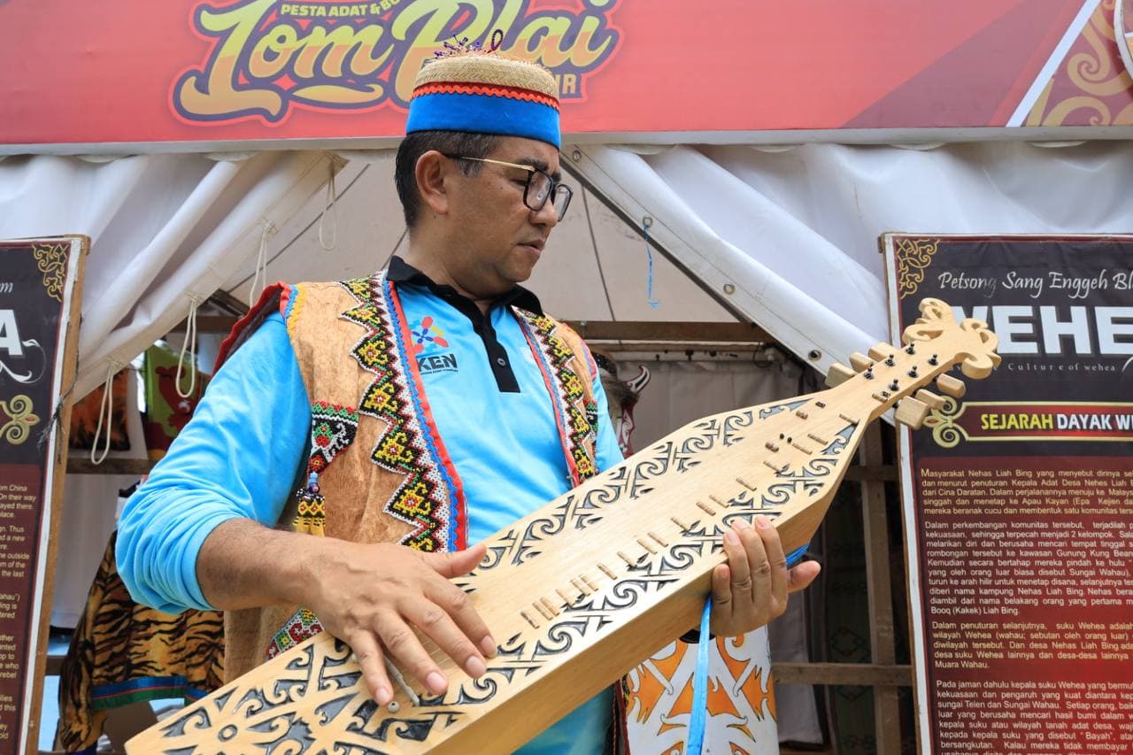 t-445720251125180644499