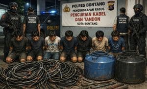 Pencuri kabel
